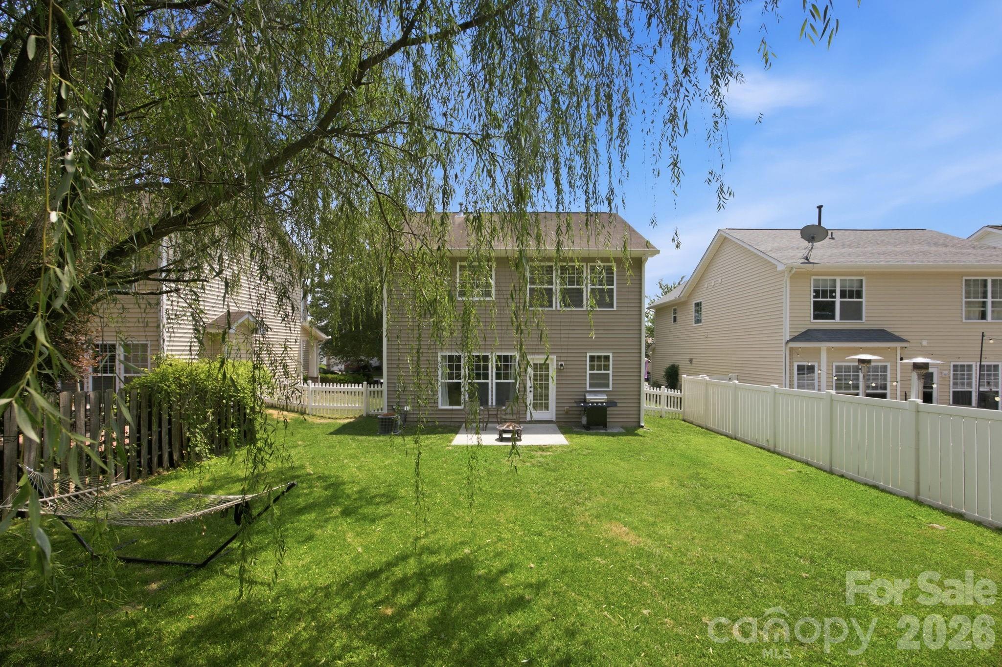 9511 Long Hill Drive — Charlotte