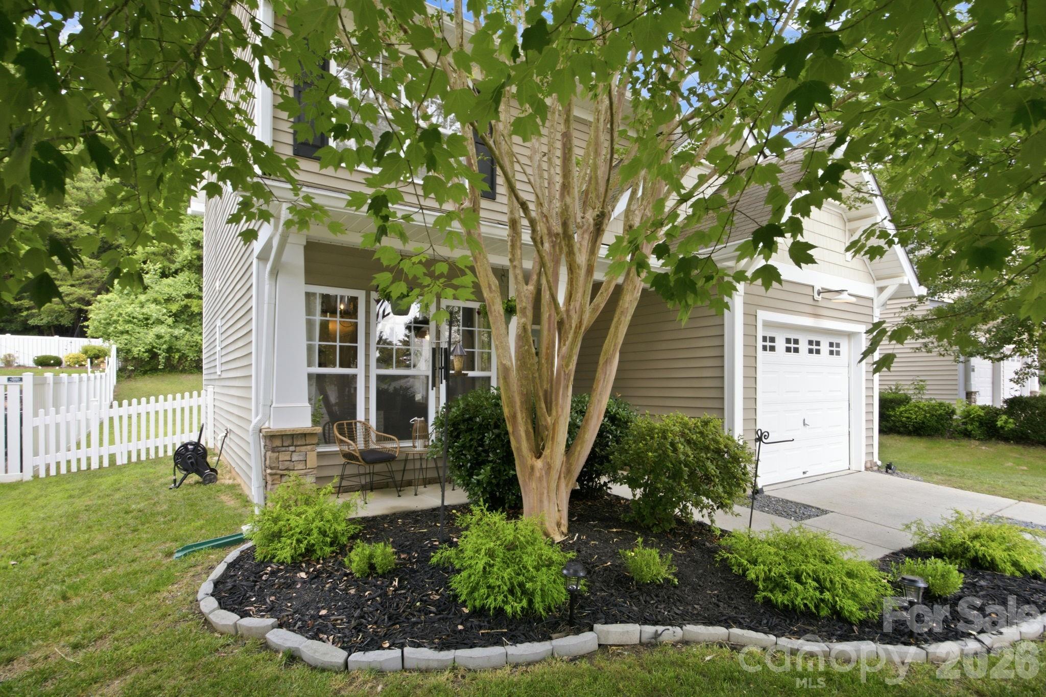 9511 Long Hill Drive — Charlotte