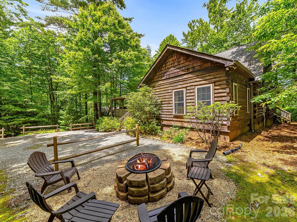 250 Fairway Drive — Lake Toxaway