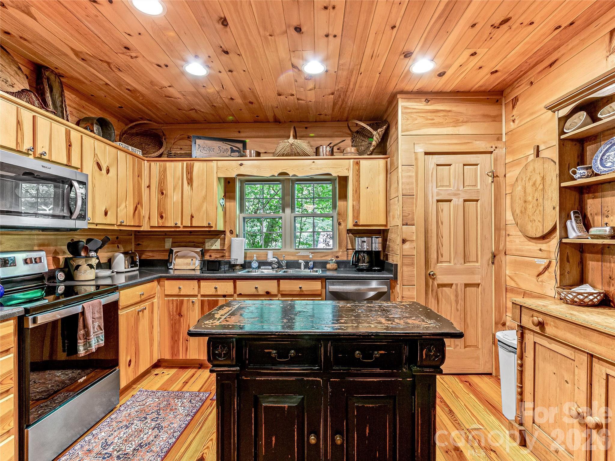 250 Fairway Drive — Lake Toxaway