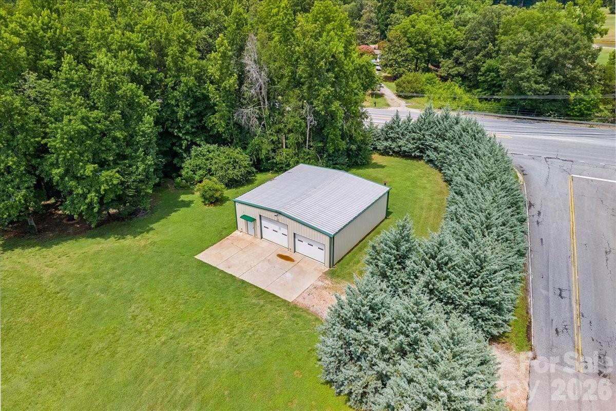 1512 Kinglet Drive — York
