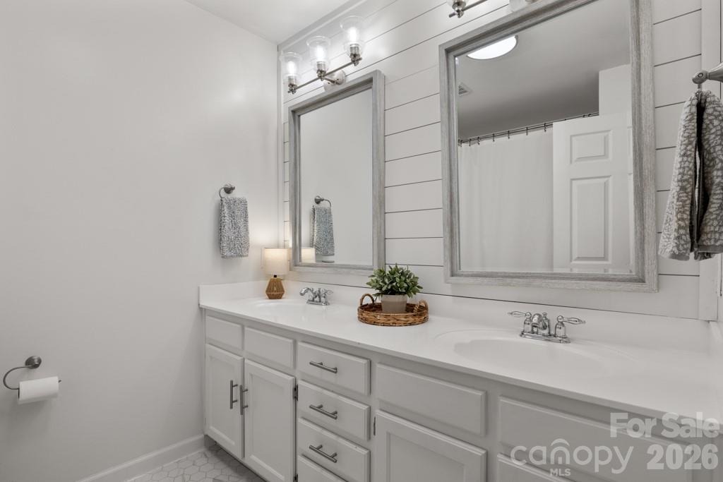 2482 Waxhaw Indian Trail Road S — Waxhaw