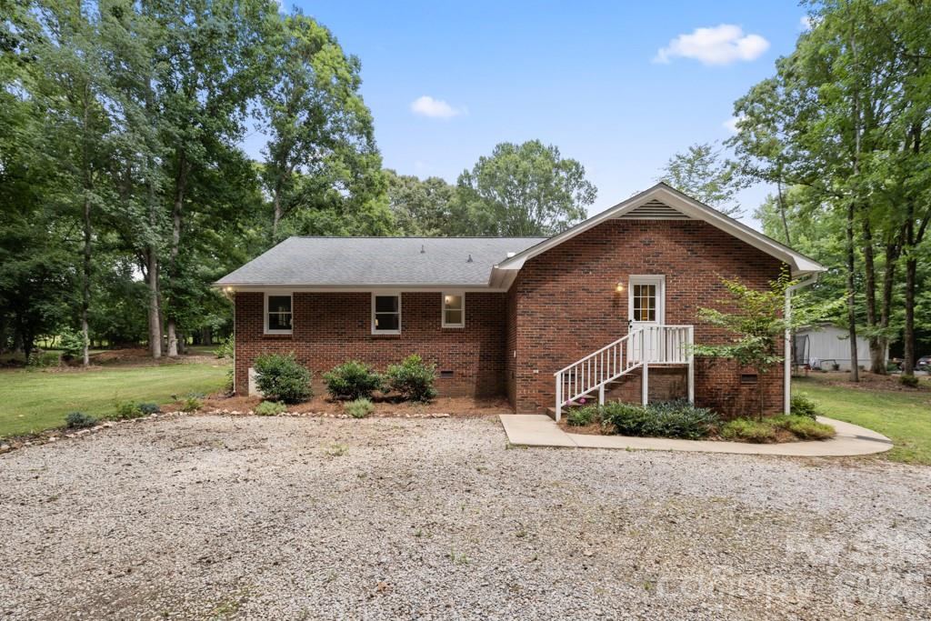 2482 Waxhaw Indian Trail Road S — Waxhaw