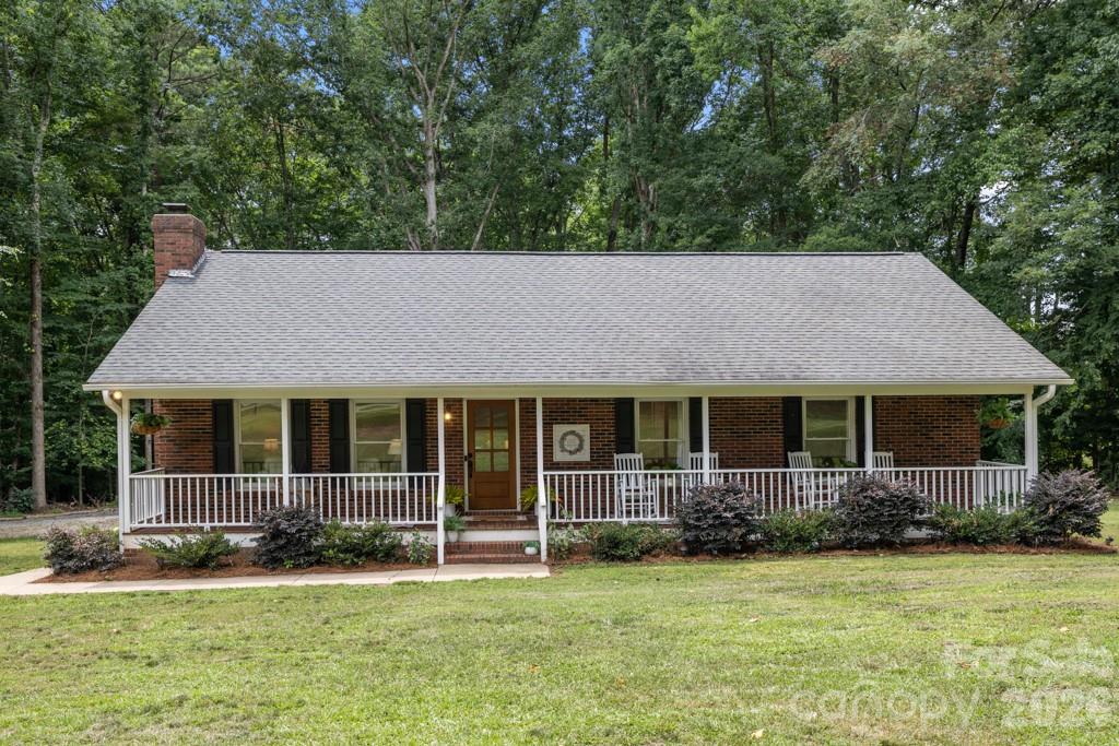 2482 Waxhaw Indian Trail Road S — Waxhaw