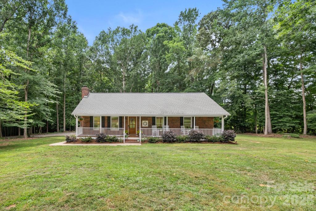 2482 Waxhaw Indian Trail Road S — Waxhaw