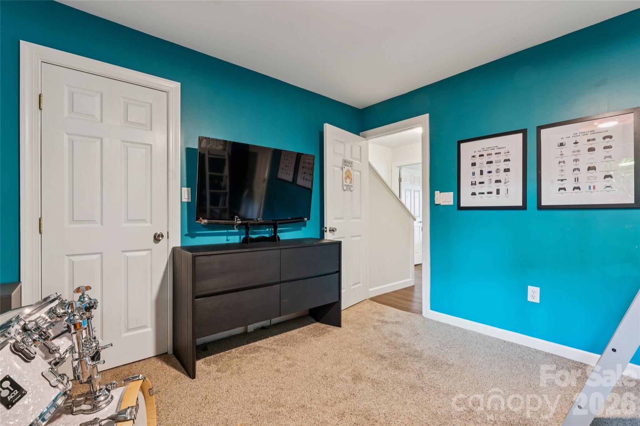 14039 Queens Harbor Road — Charlotte