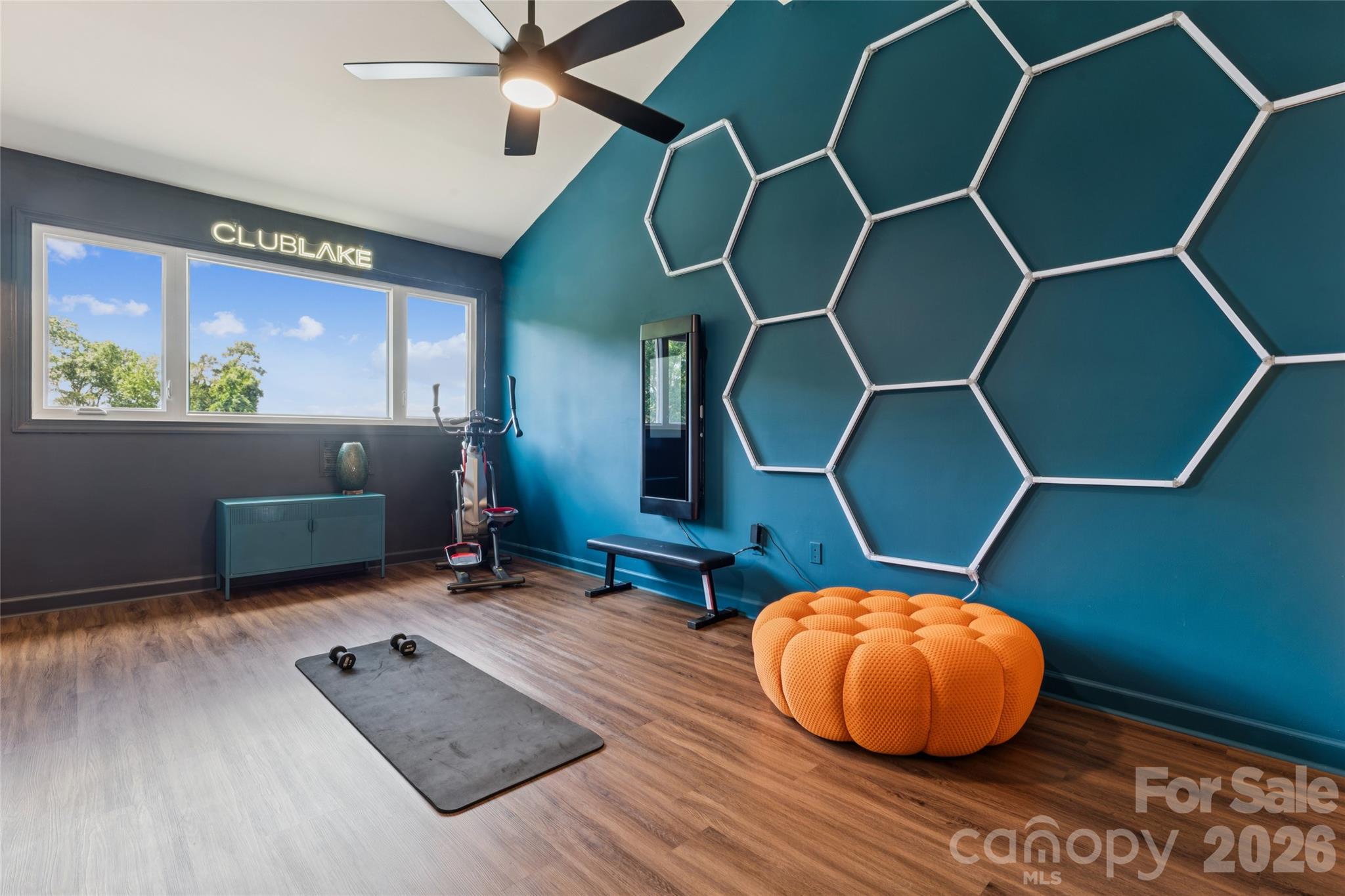 14039 Queens Harbor Road — Charlotte