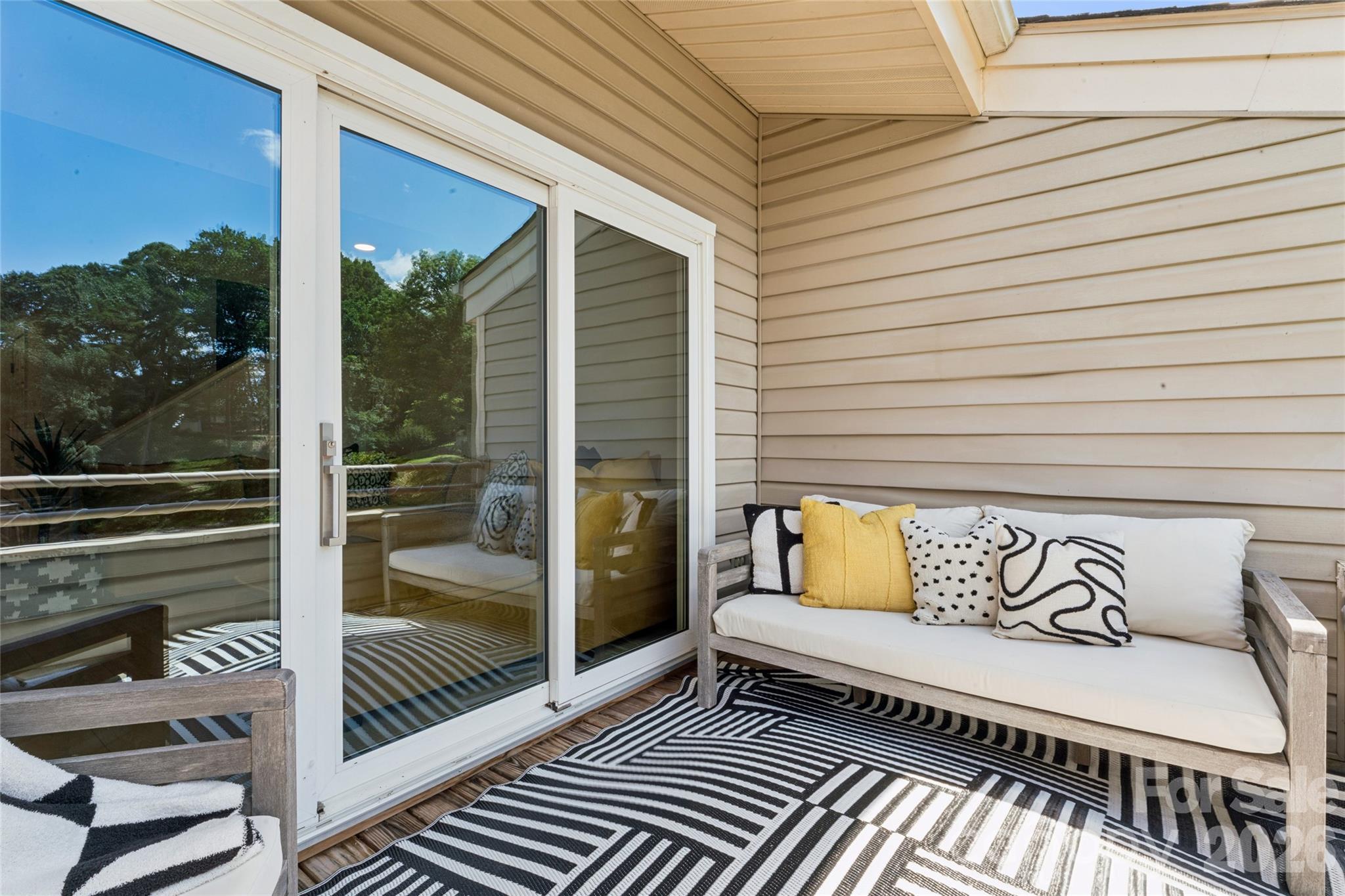 14039 Queens Harbor Road — Charlotte
