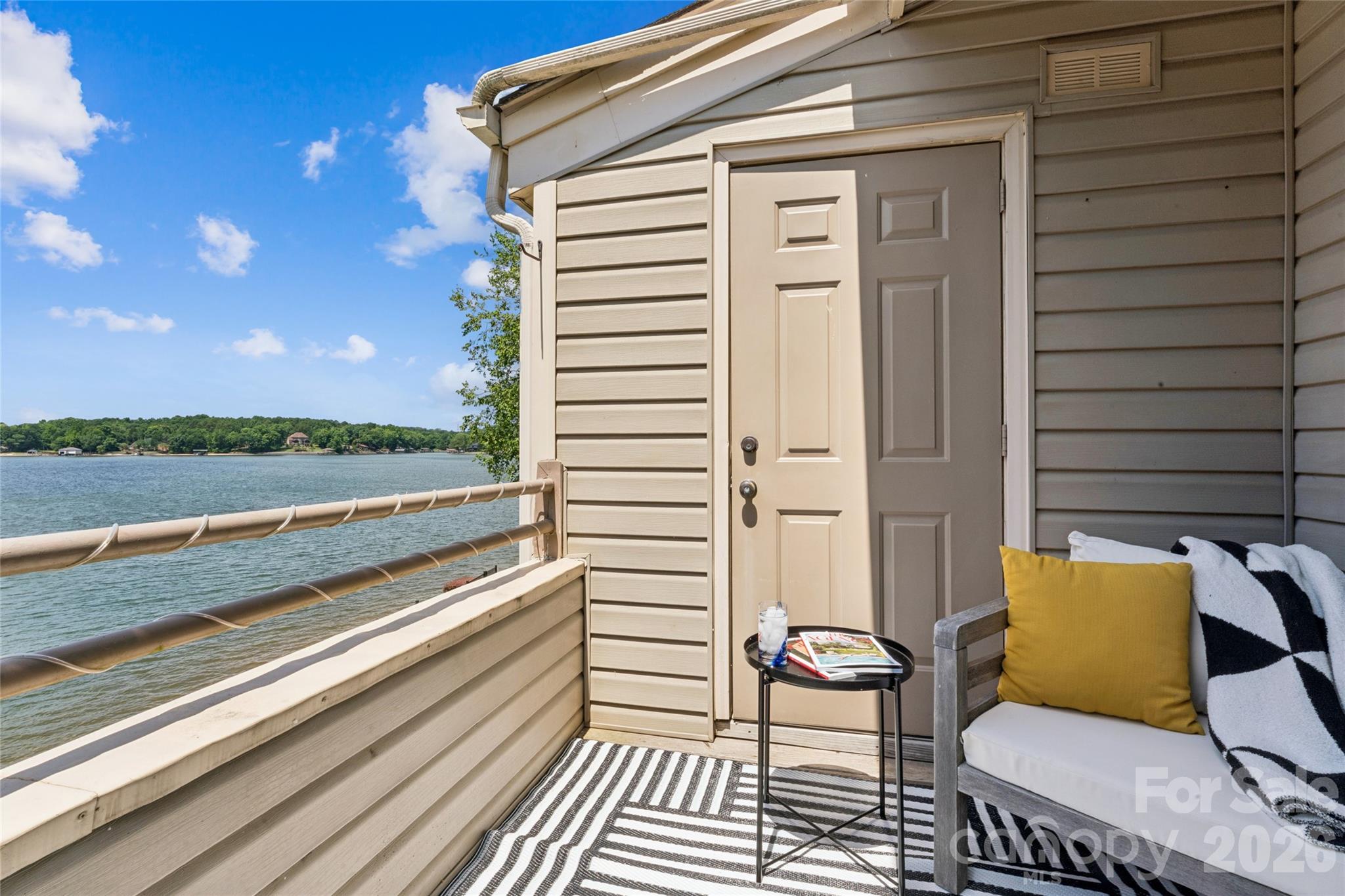 14039 Queens Harbor Road — Charlotte