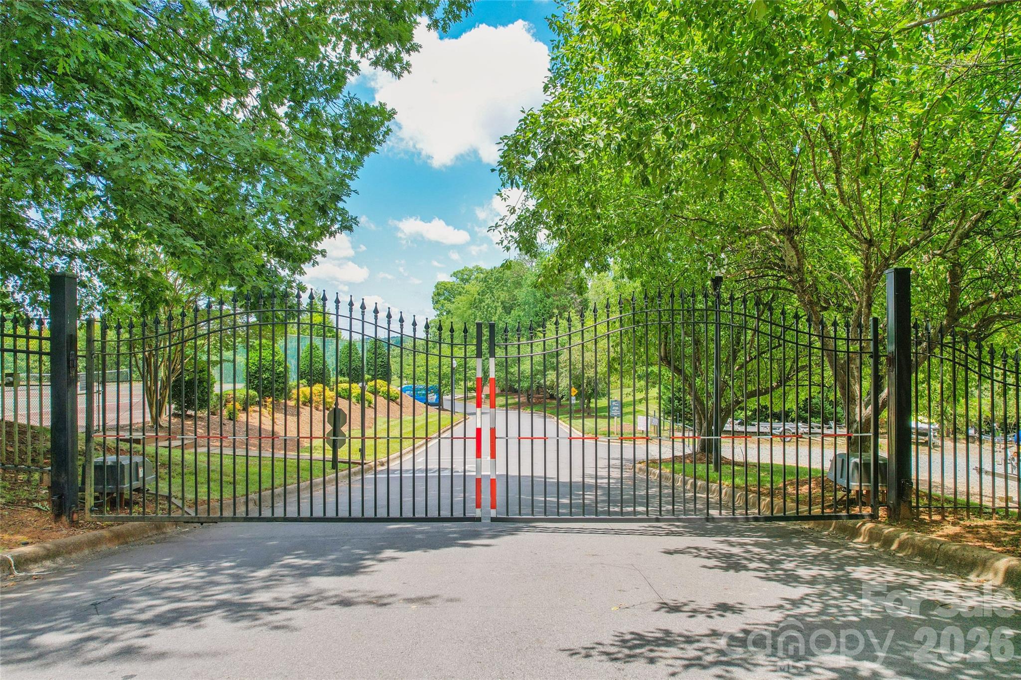 14039 Queens Harbor Road — Charlotte