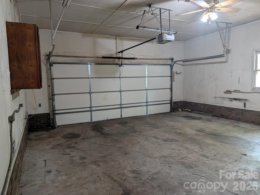 111 Midway Lake Road — Mooresville
