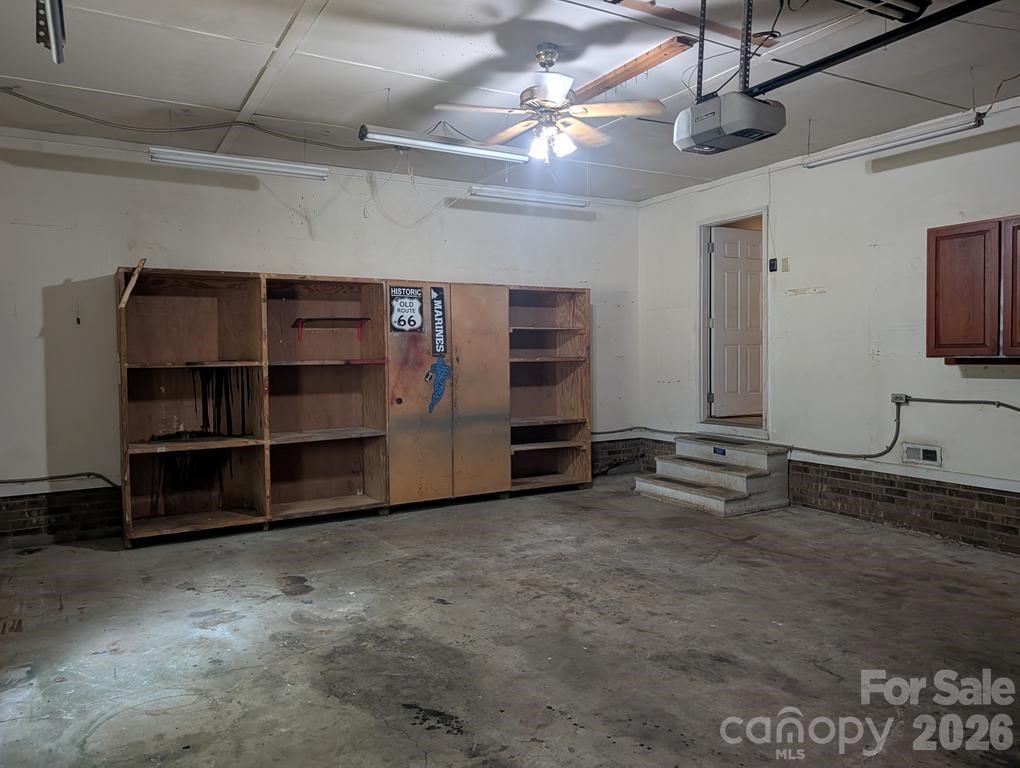 111 Midway Lake Road — Mooresville