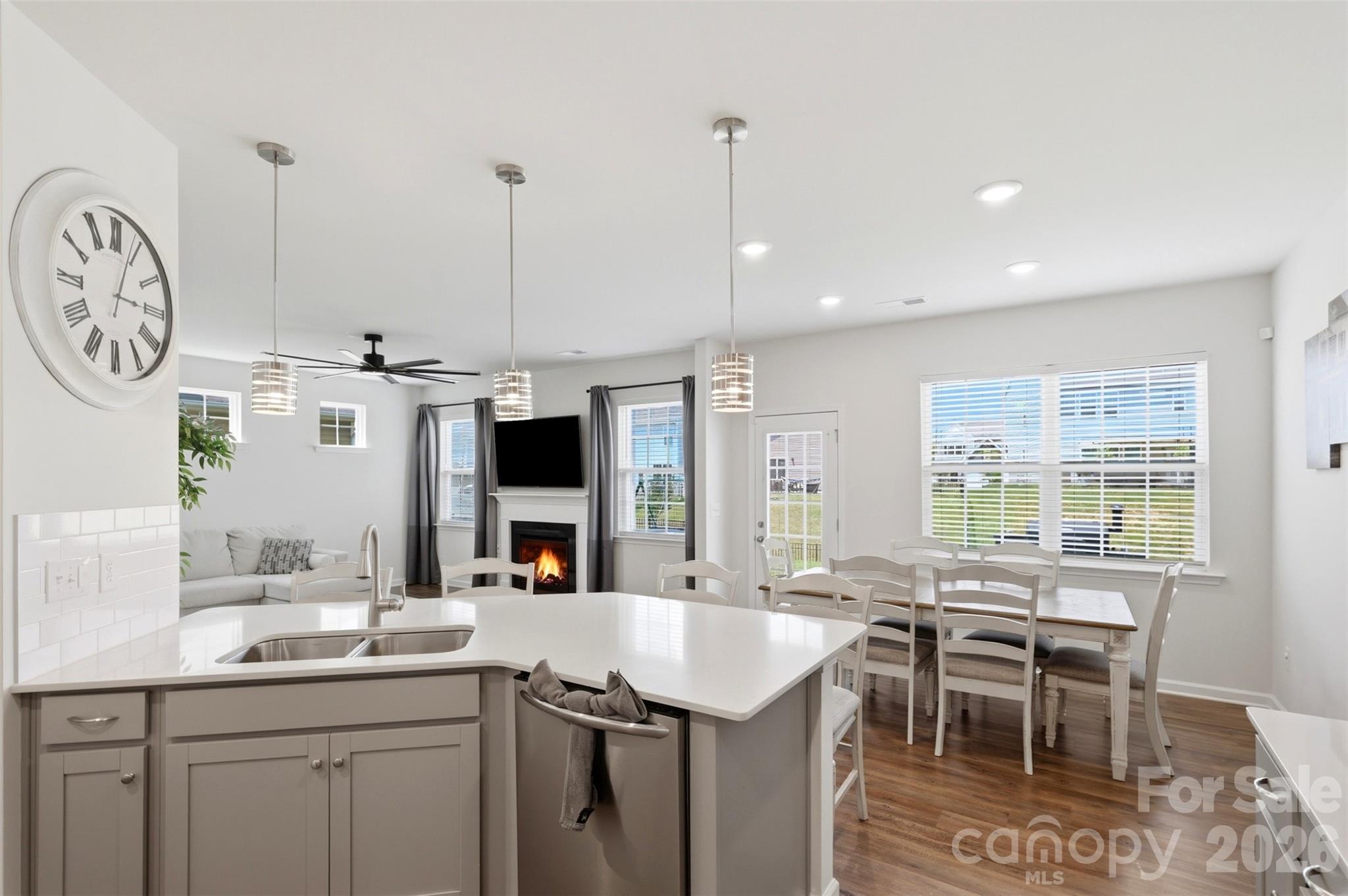 7720 Sea Turtle Way — Lancaster