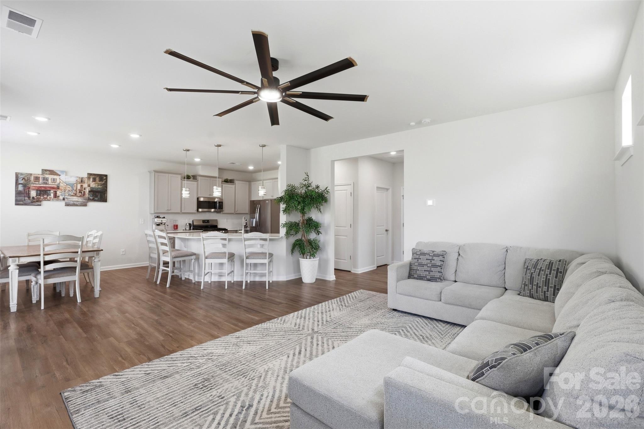 7720 Sea Turtle Way — Lancaster