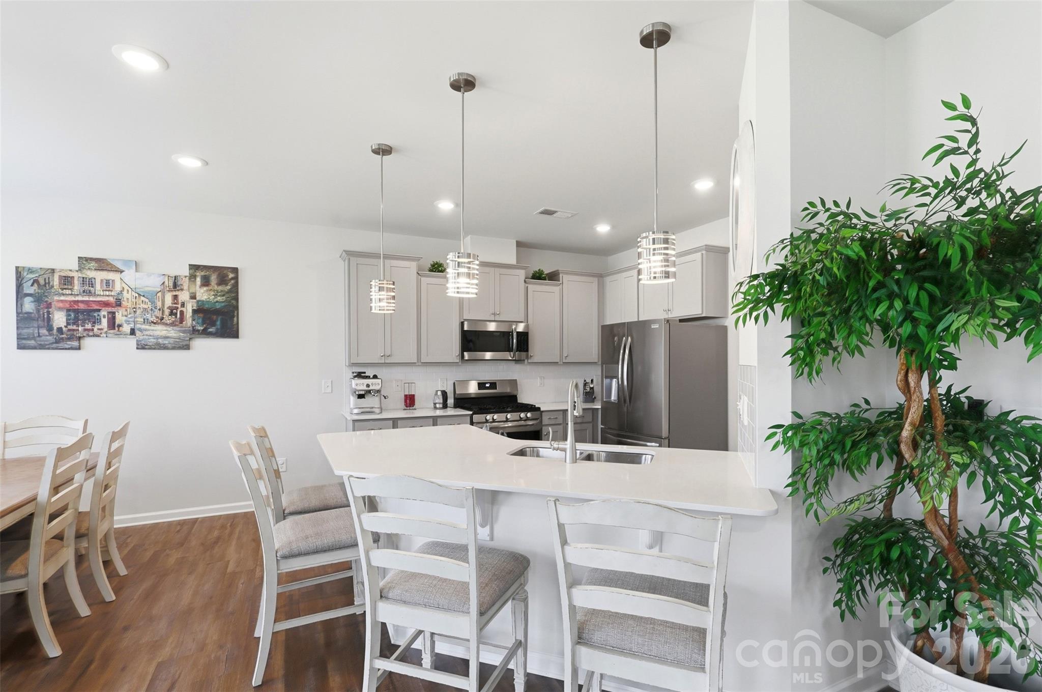 7720 Sea Turtle Way — Lancaster