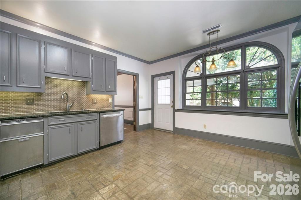 9124 and 9126 S Providence Road — Waxhaw
