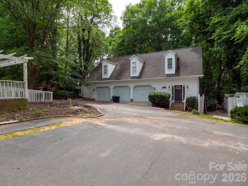 9124 and 9126 S Providence Road — Waxhaw