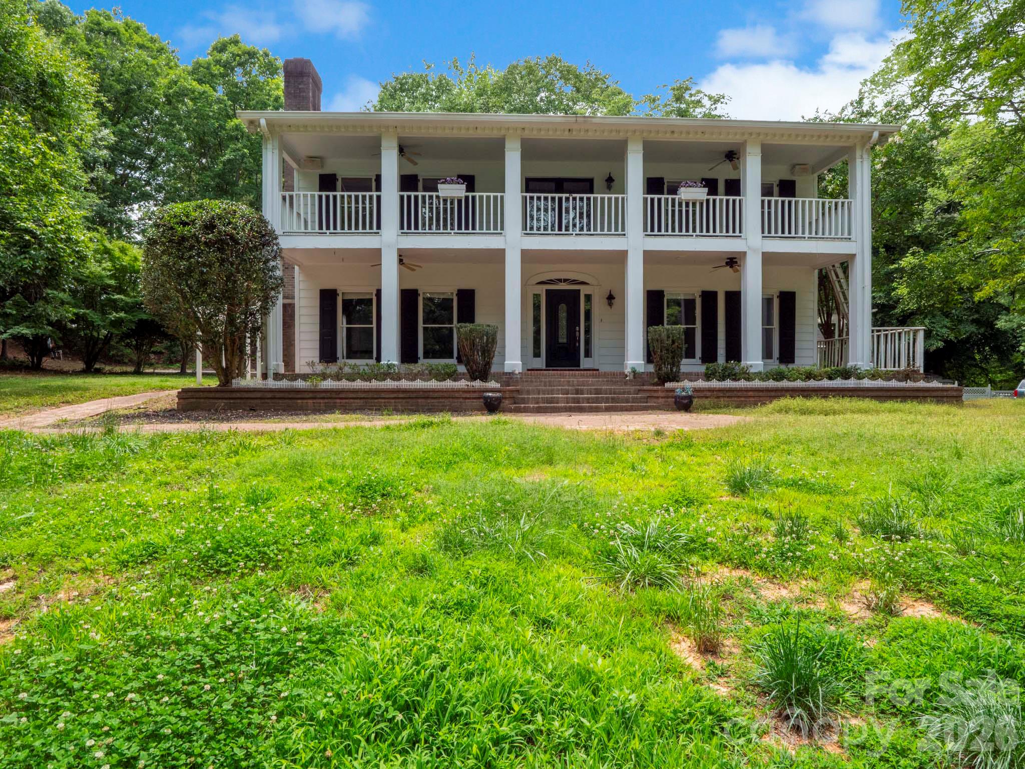 9124 and 9126 S Providence Road — Waxhaw