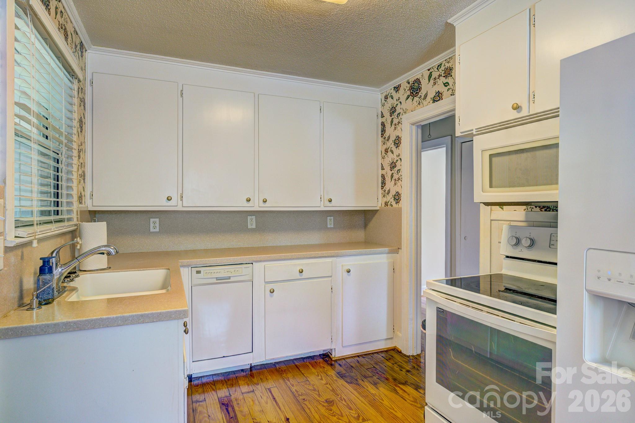 402 N Houser Street — Cherryville