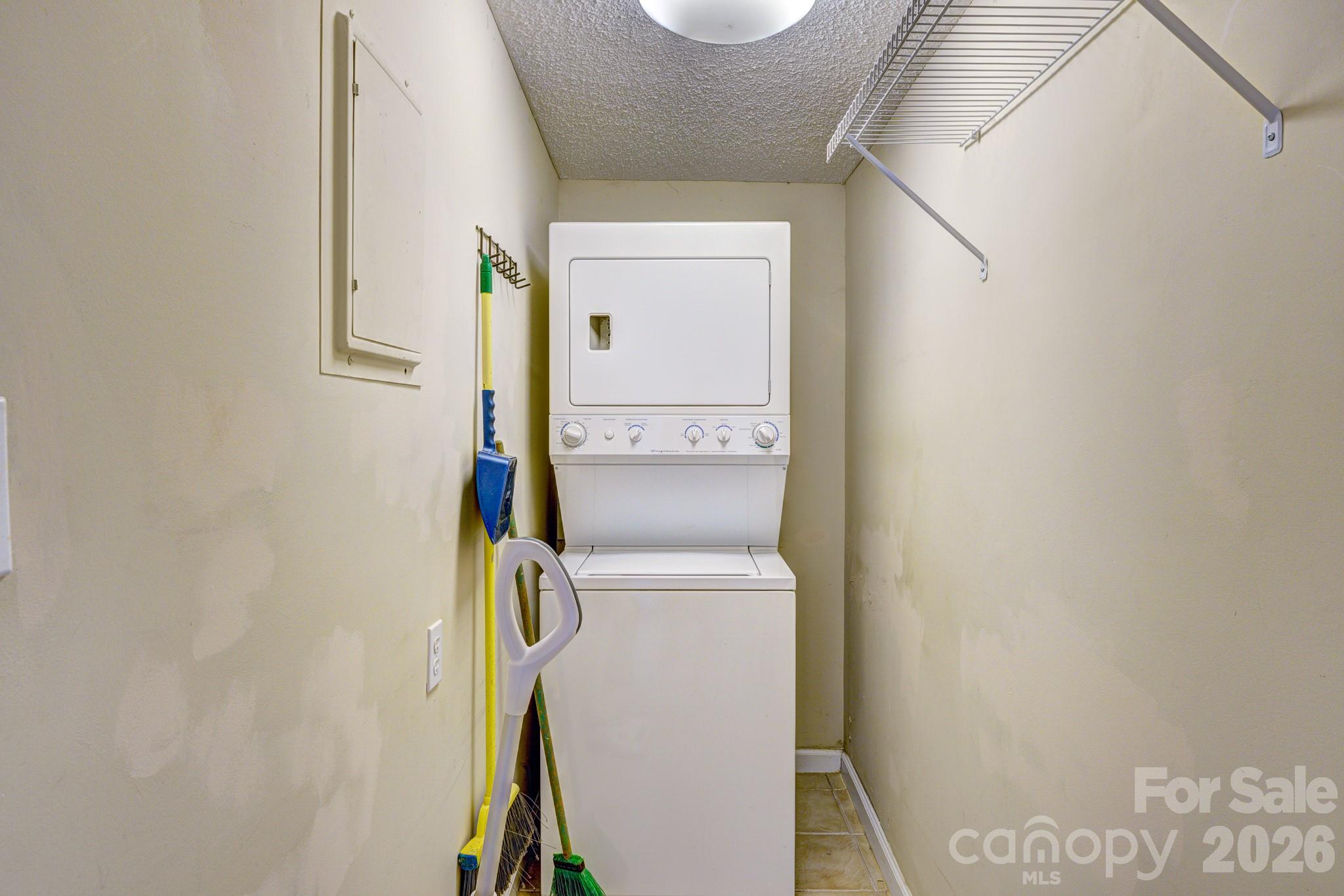 402 N Houser Street — Cherryville