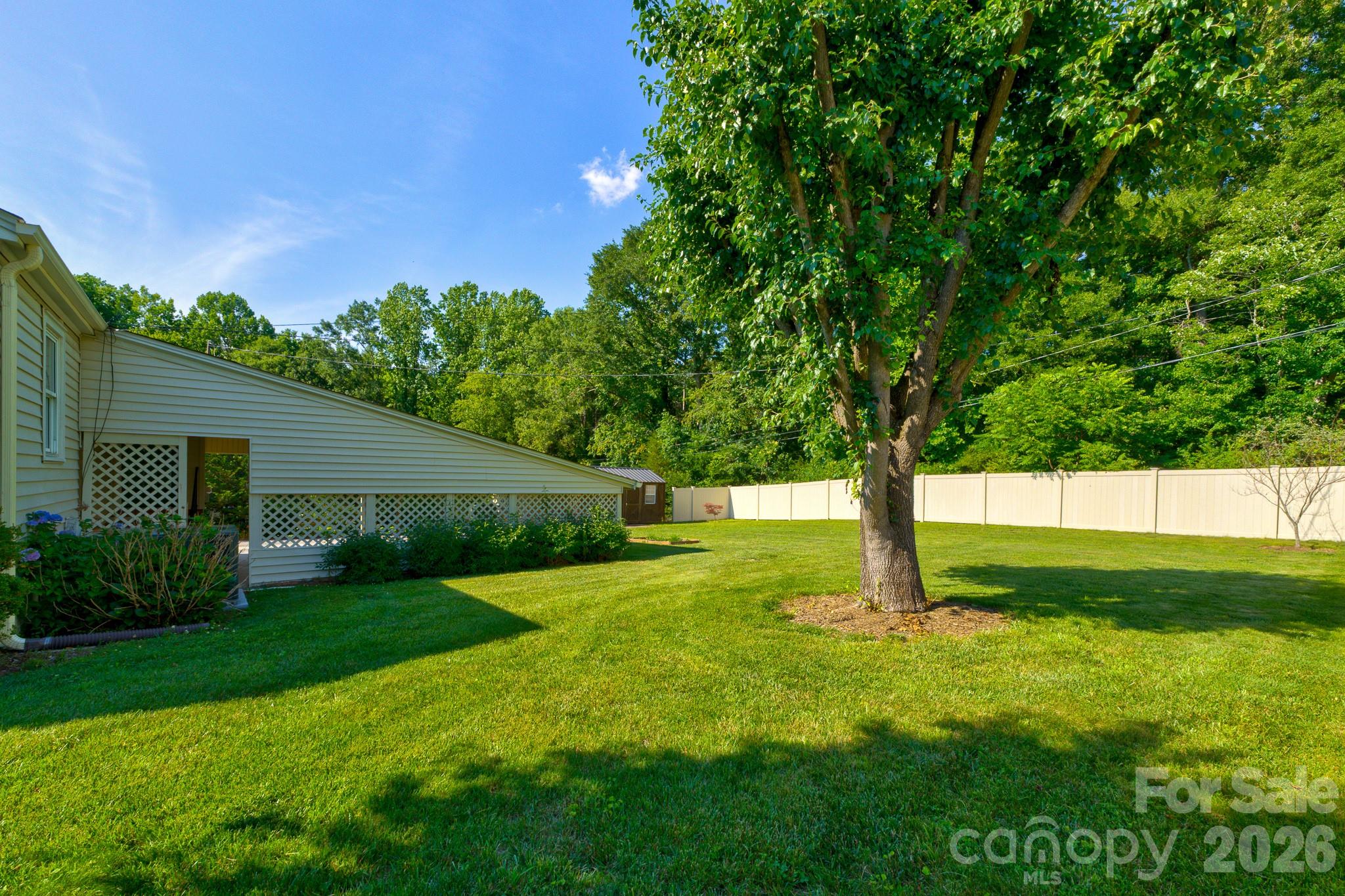 402 N Houser Street — Cherryville