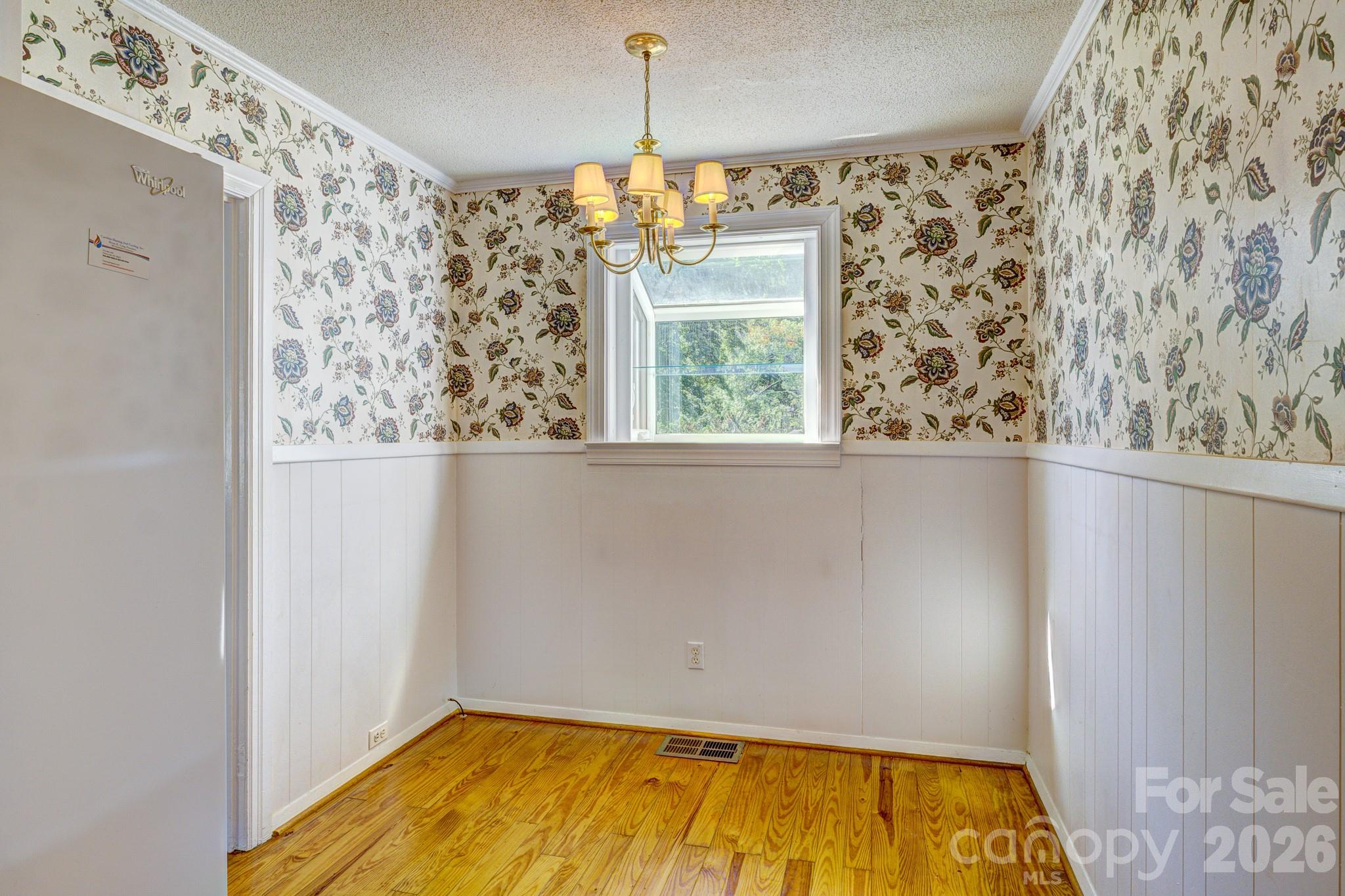 402 N Houser Street — Cherryville