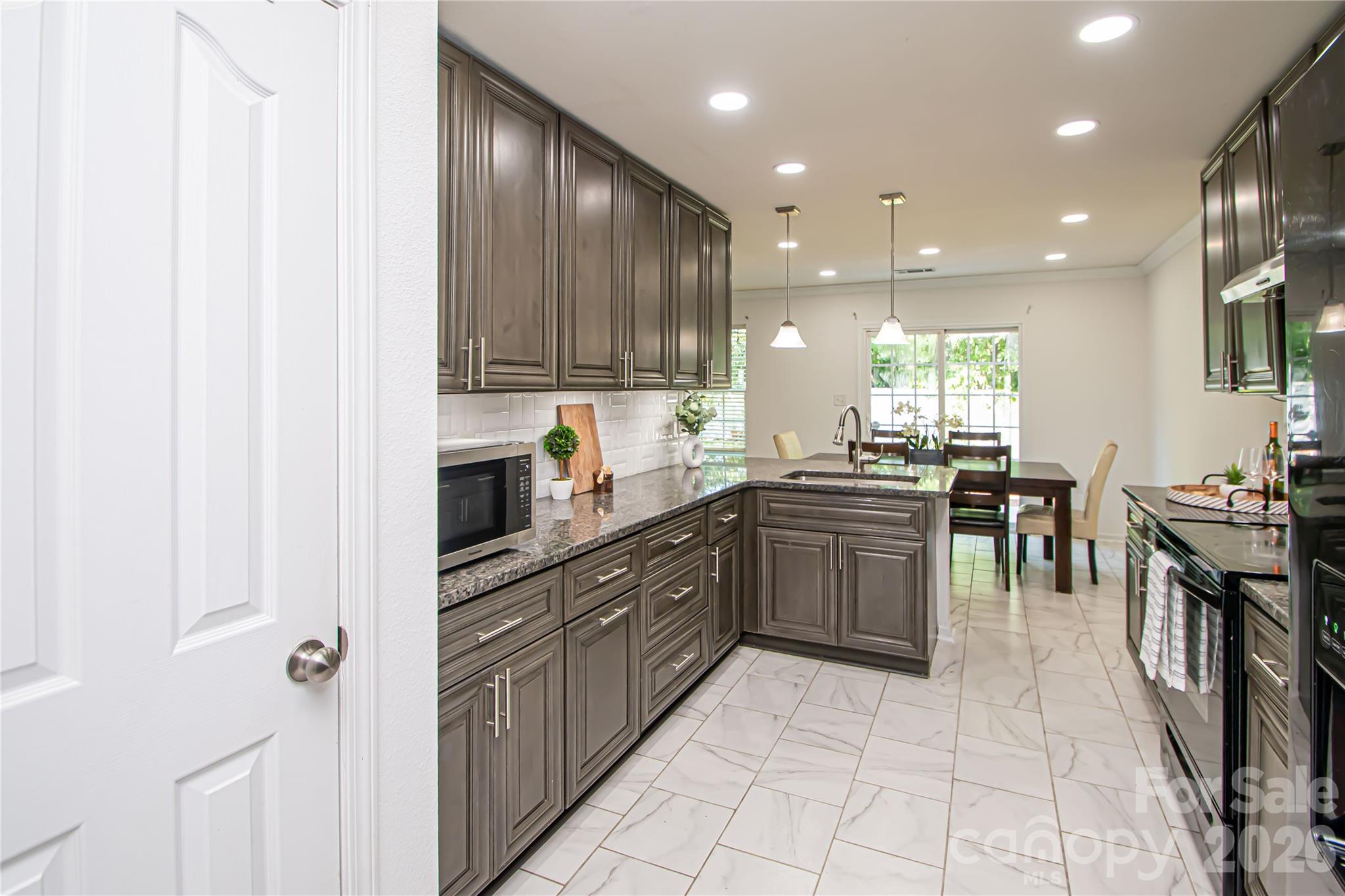 11611 Tribal Drive — Charlotte