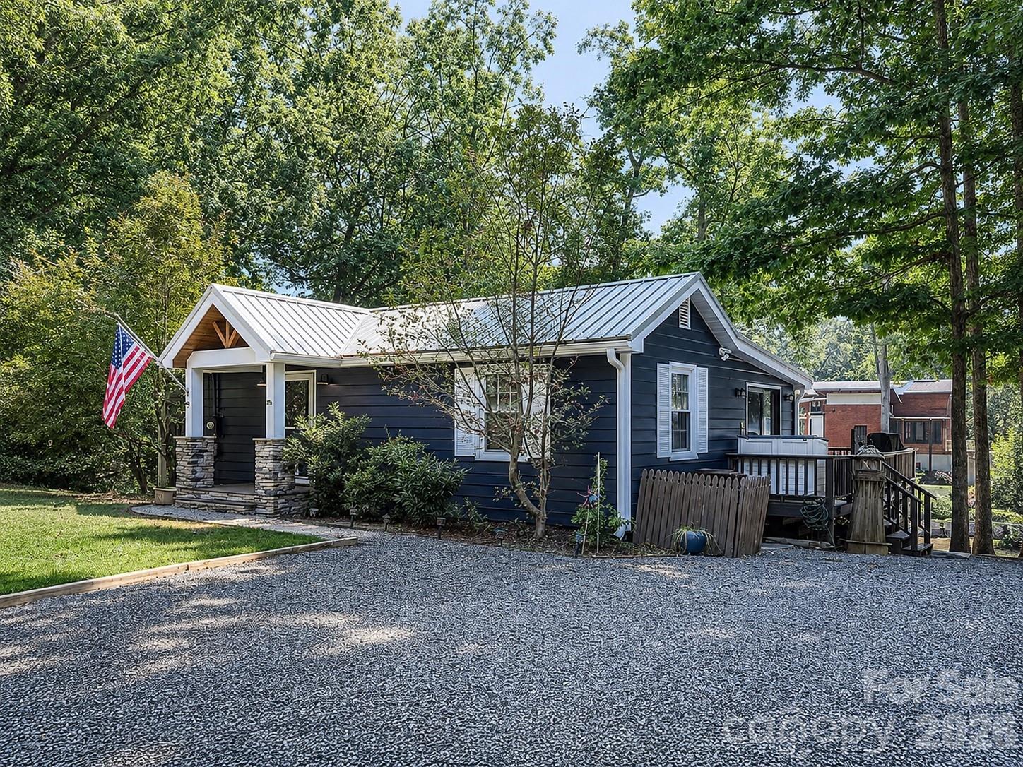4580 Kiser Island Road — Terrell