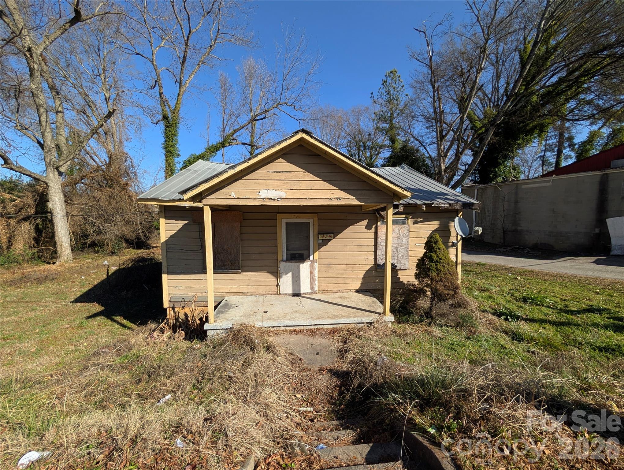 310 W Floyd Baker Boulevard — Gaffney