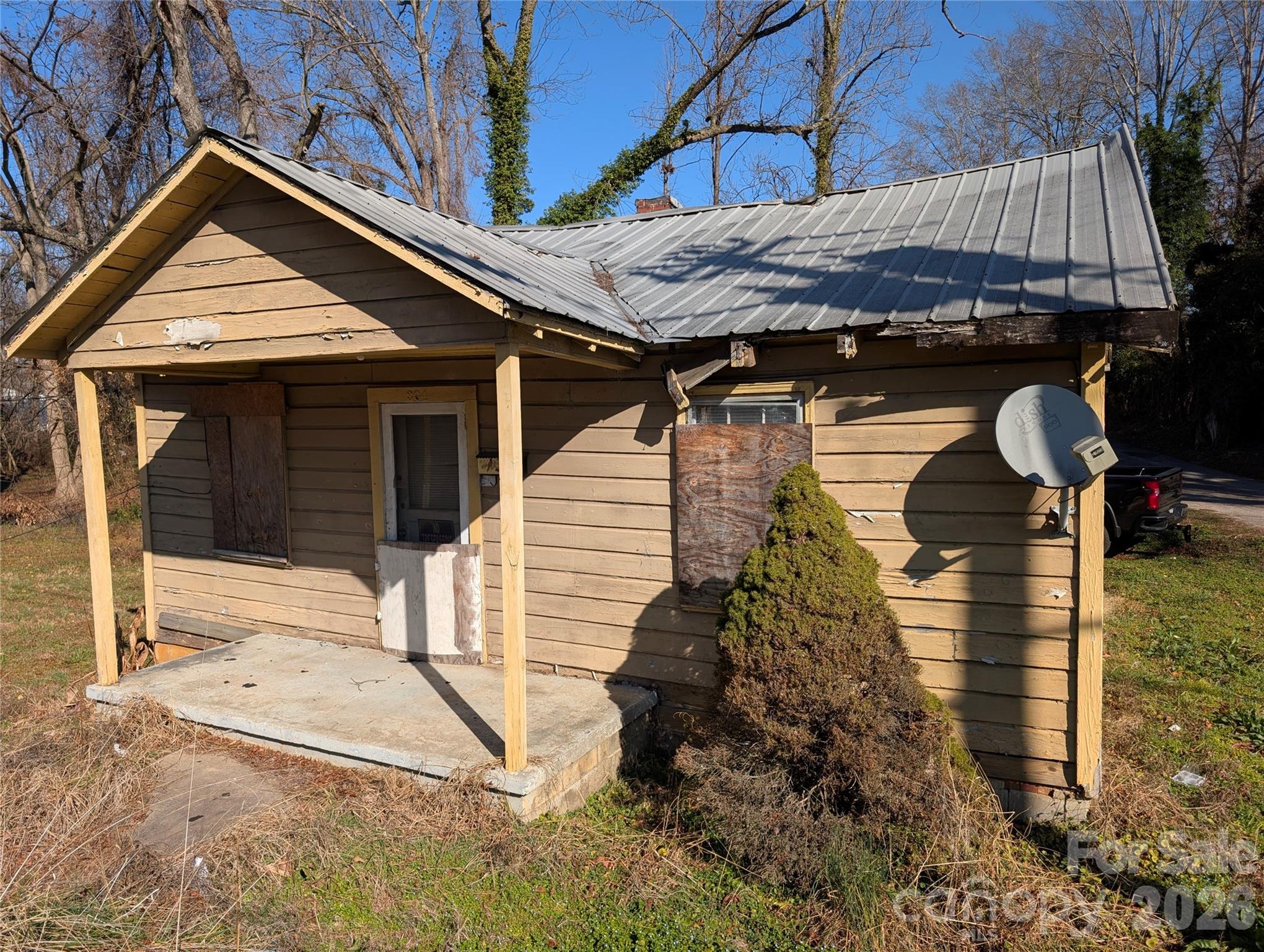 310 W Floyd Baker Boulevard — Gaffney