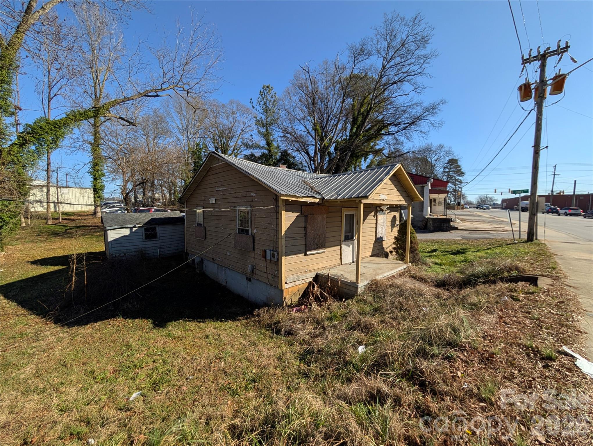 310 W Floyd Baker Boulevard — Gaffney