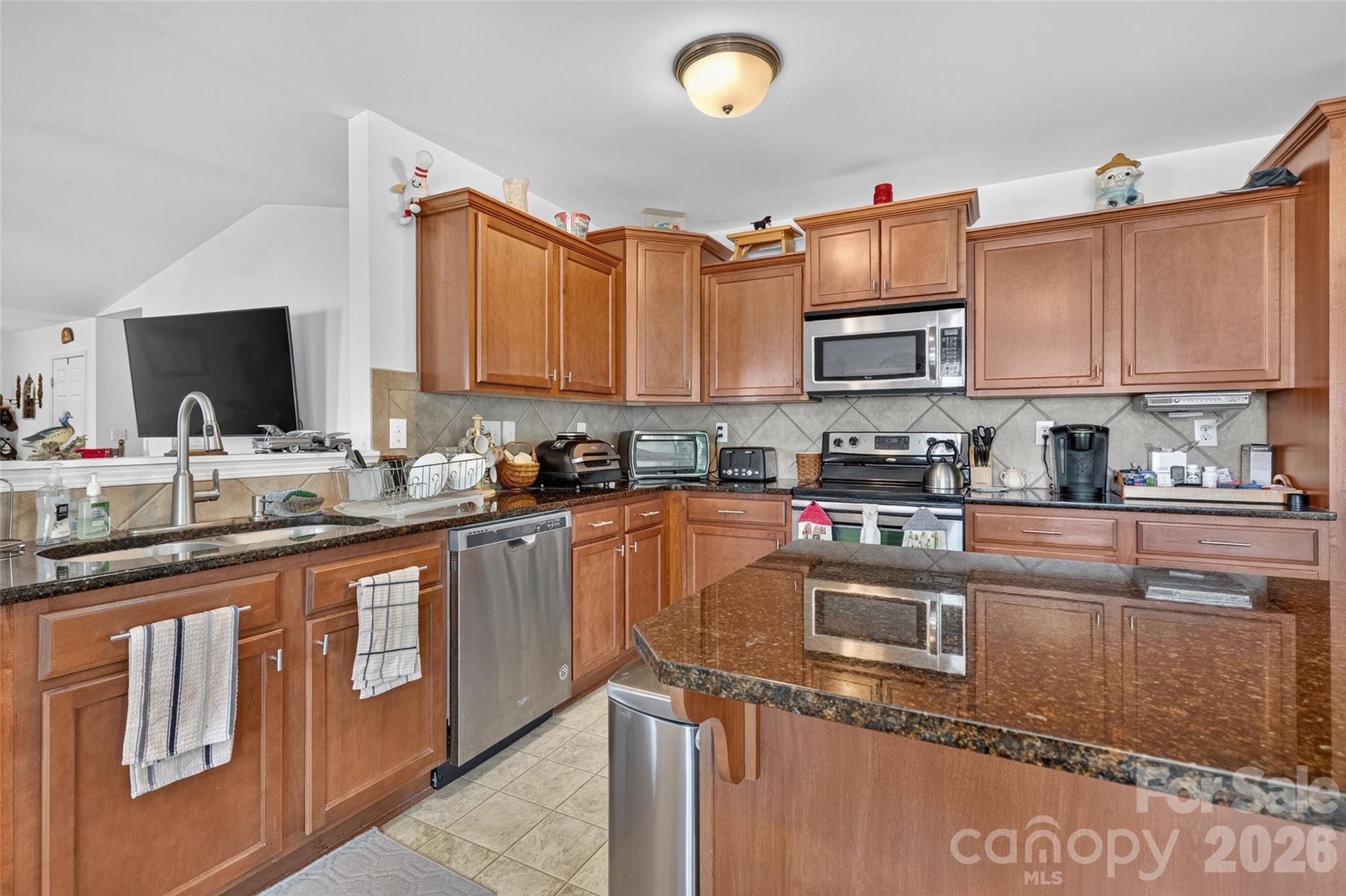 627 Smokehouse Lane — Albemarle