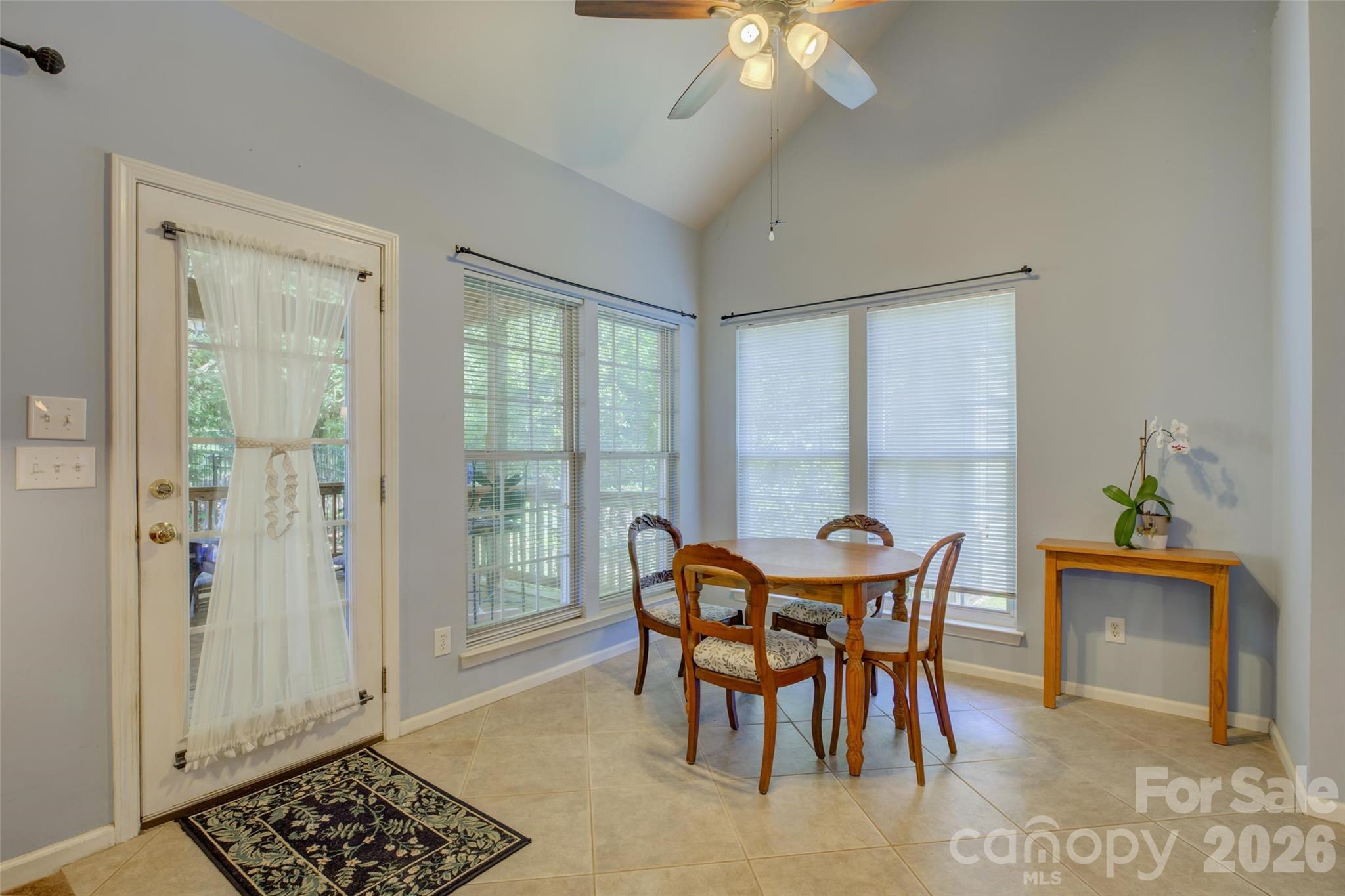 11611 Knightsdale Drive — Charlotte