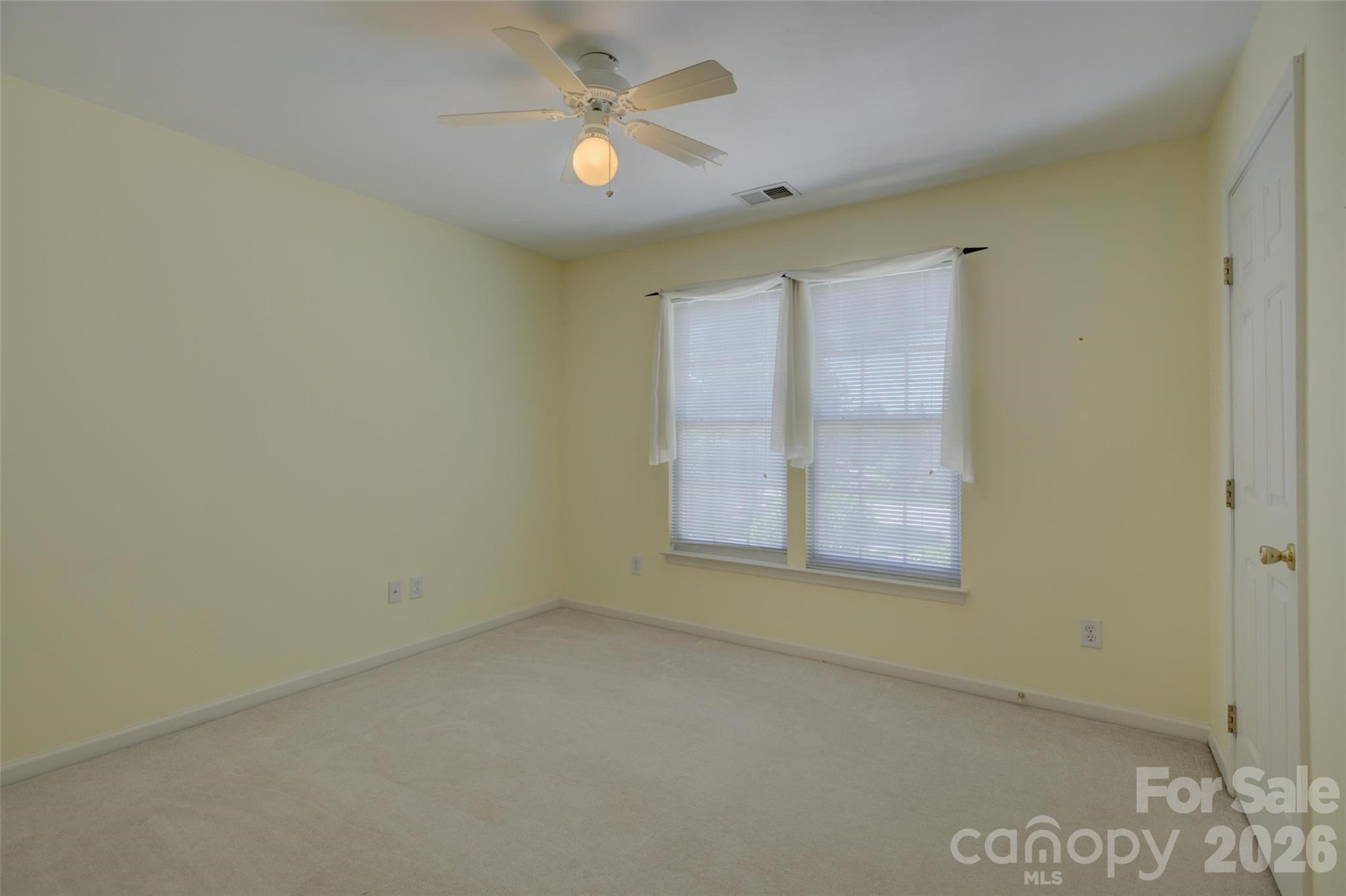 11611 Knightsdale Drive — Charlotte