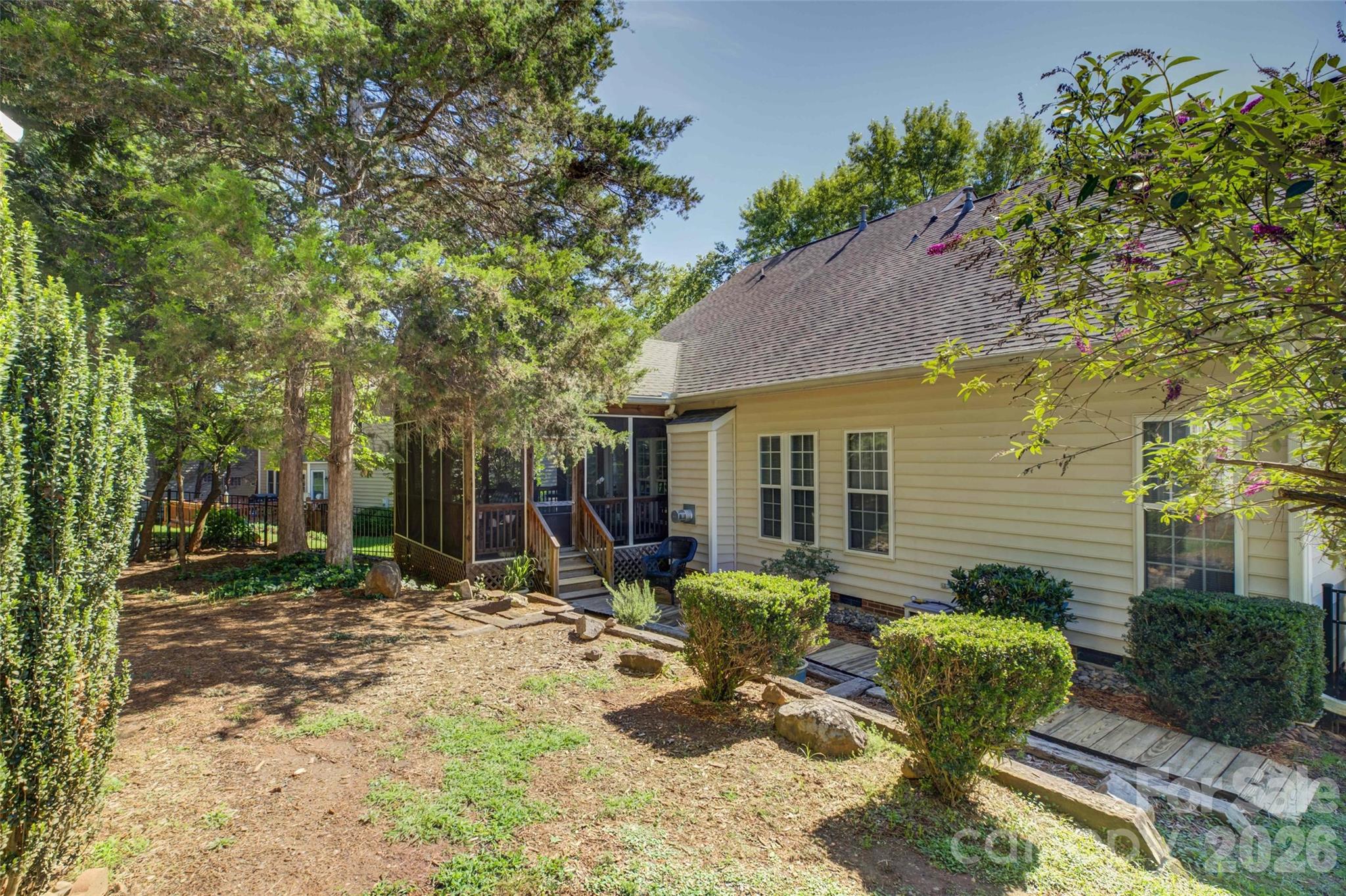11611 Knightsdale Drive — Charlotte