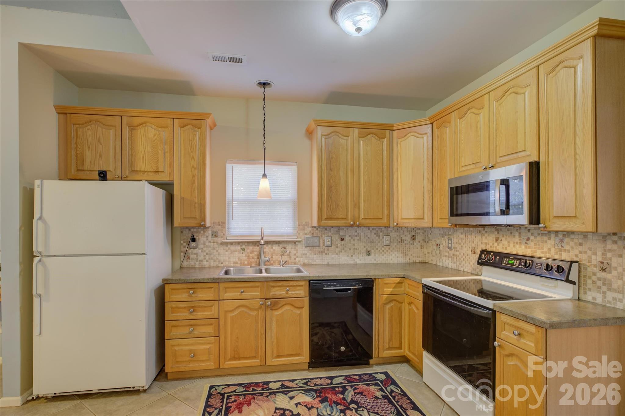 11611 Knightsdale Drive — Charlotte
