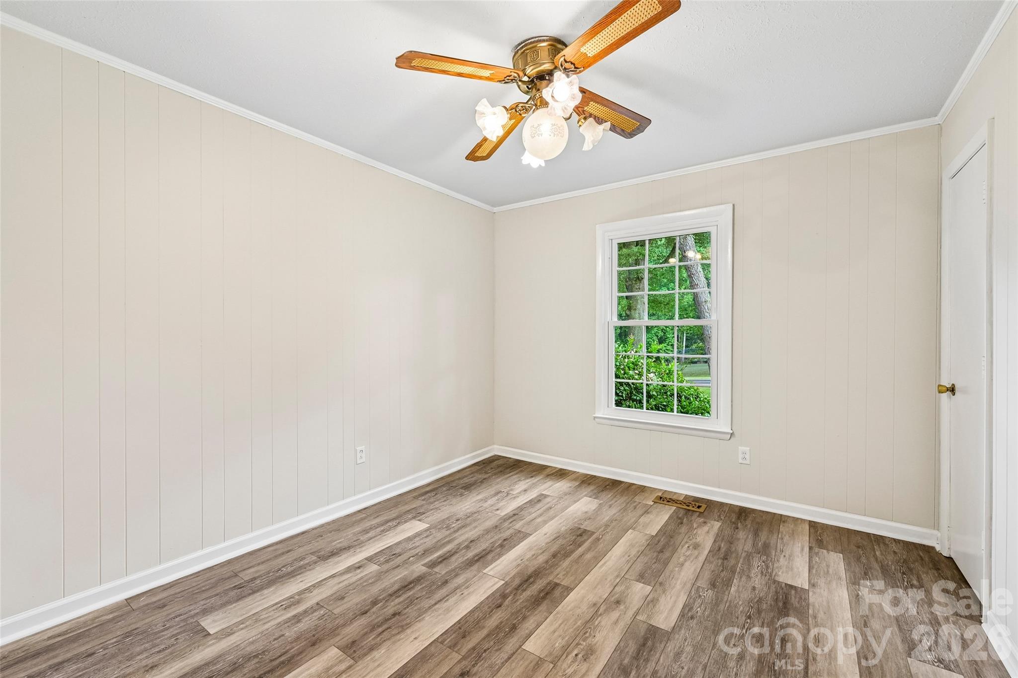 1621 N Oak Drive — Shelby
