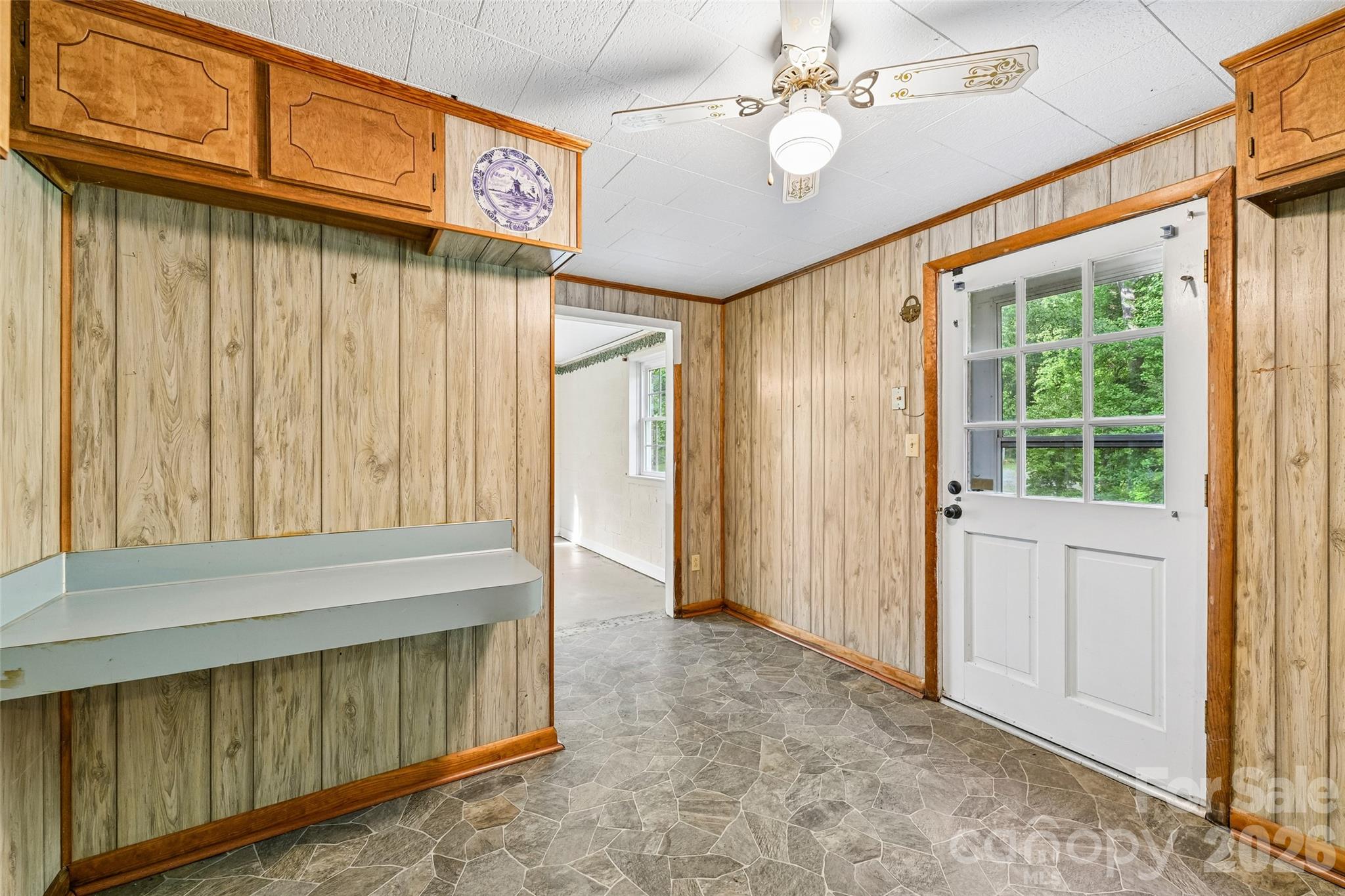 1621 N Oak Drive — Shelby