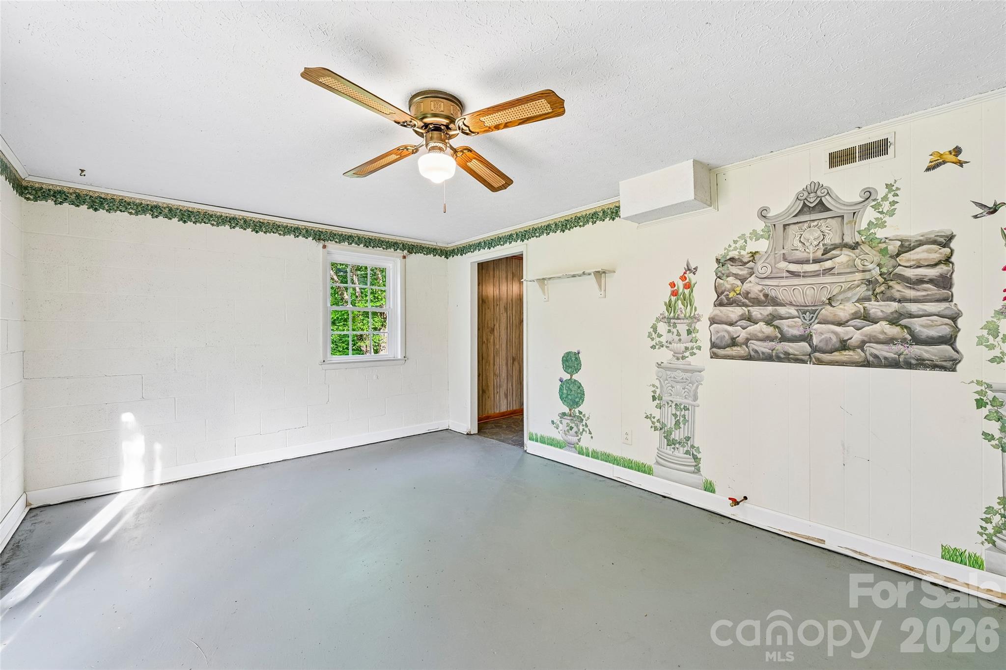 1621 N Oak Drive — Shelby