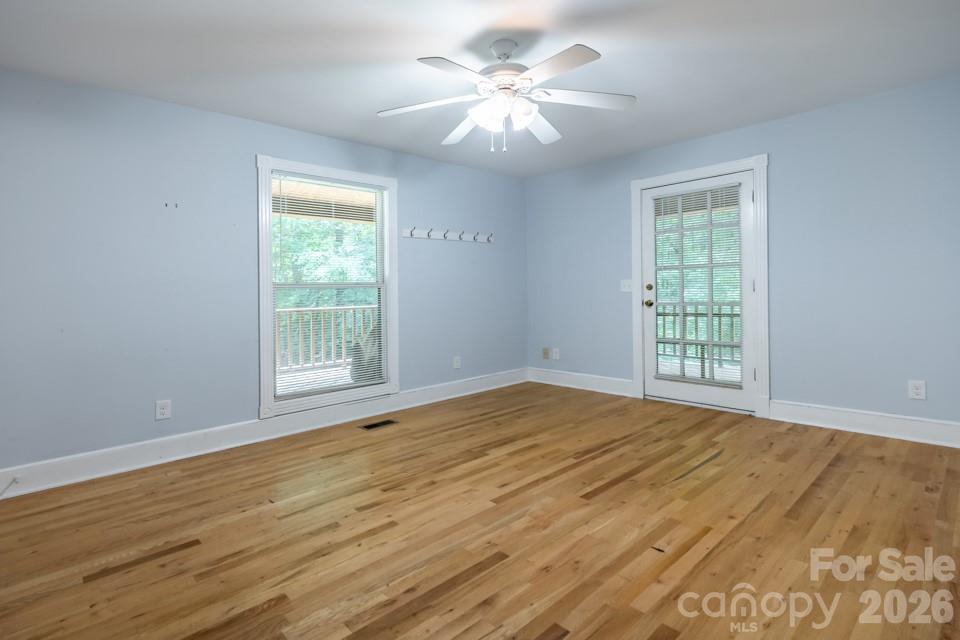 100 Seven Drive — Chapin