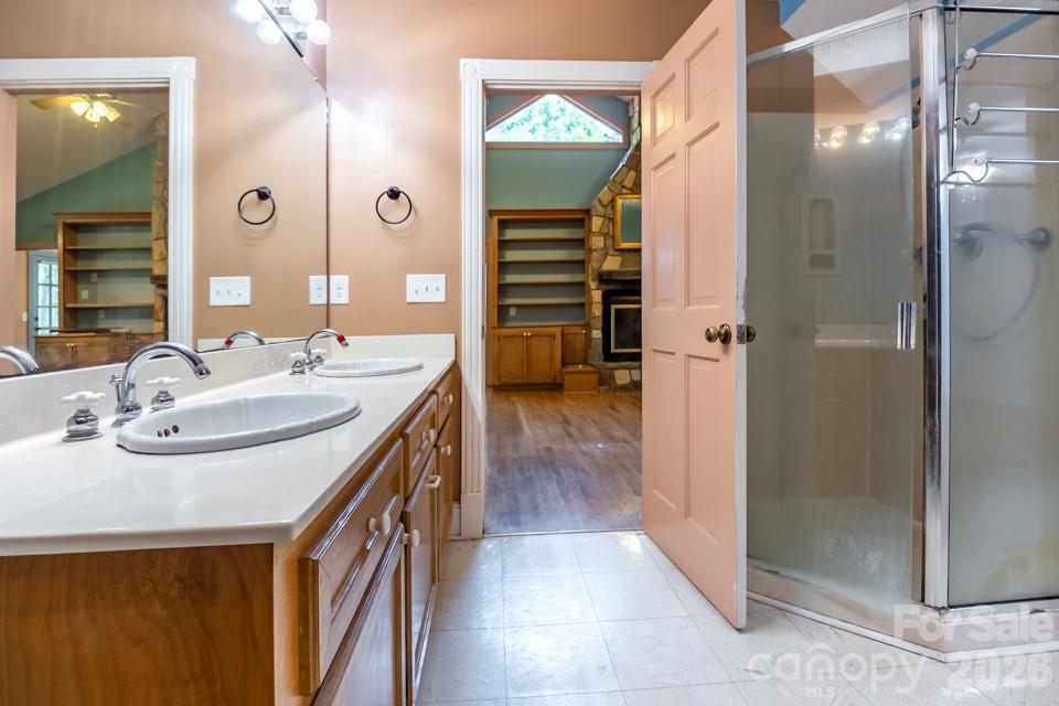 100 Seven Drive — Chapin