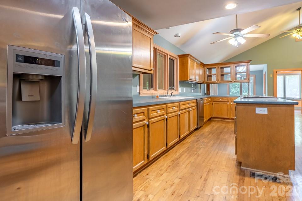 100 Seven Drive — Chapin