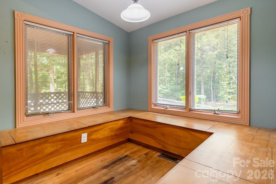 100 Seven Drive — Chapin