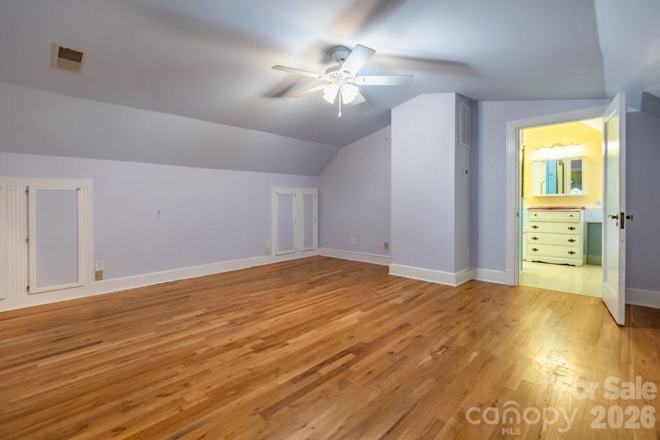 100 Seven Drive — Chapin