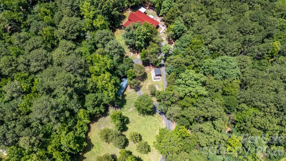 100 Seven Drive — Chapin
