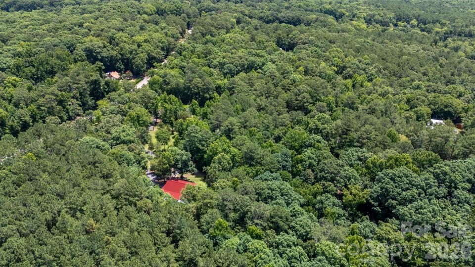 100 Seven Drive — Chapin
