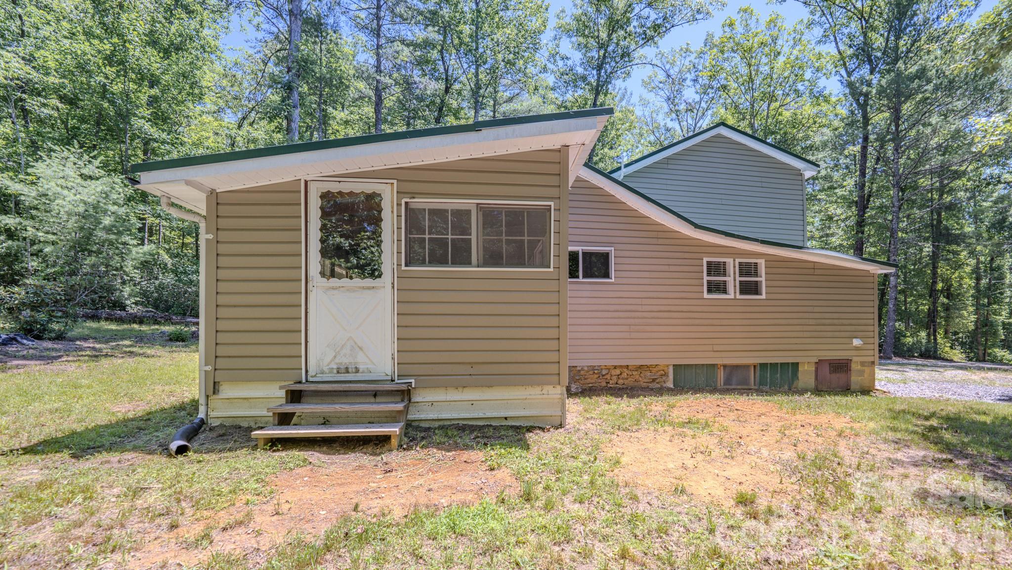 2455 Whisper Wind Lane — Morganton