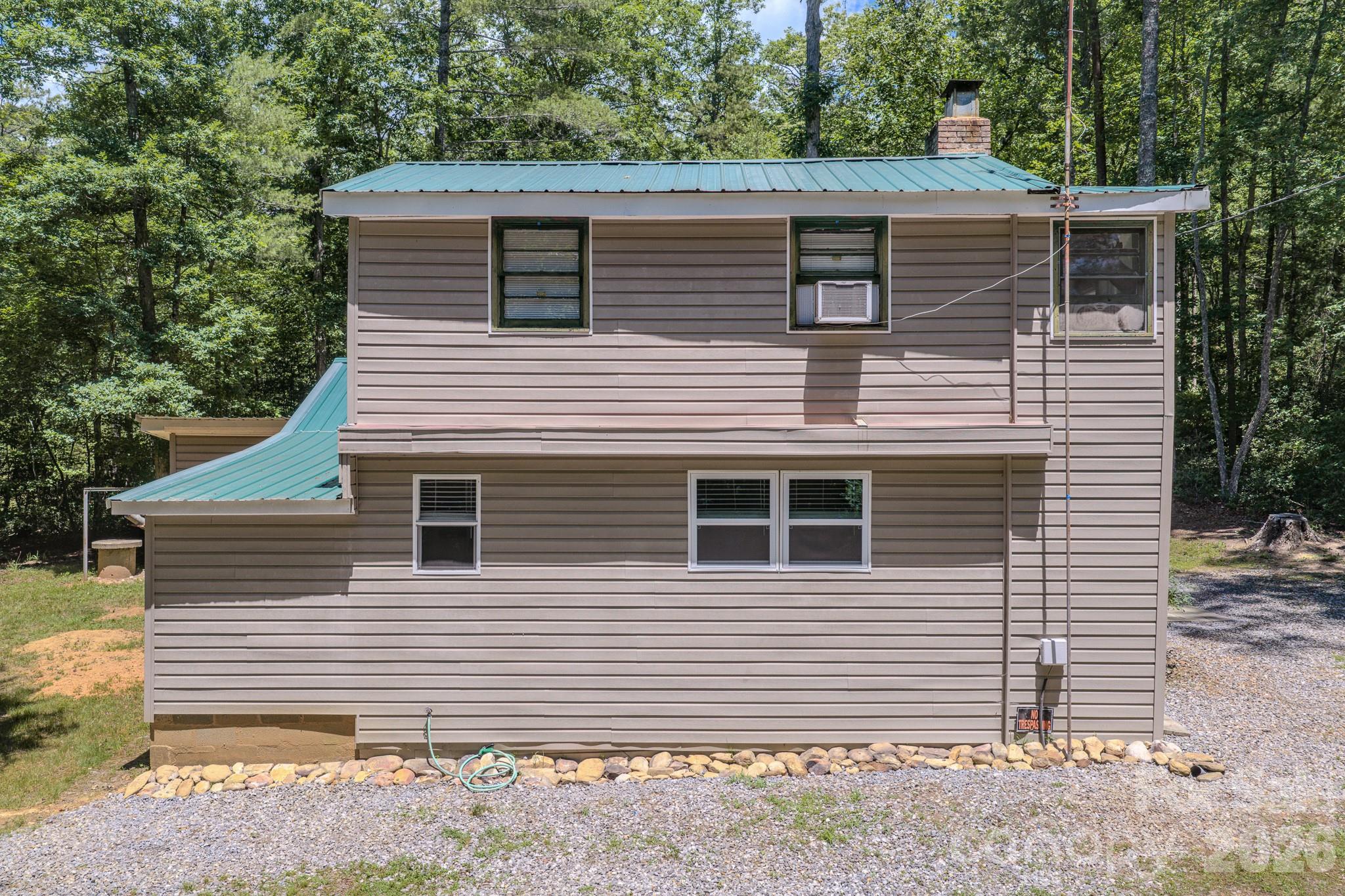 2455 Whisper Wind Lane — Morganton