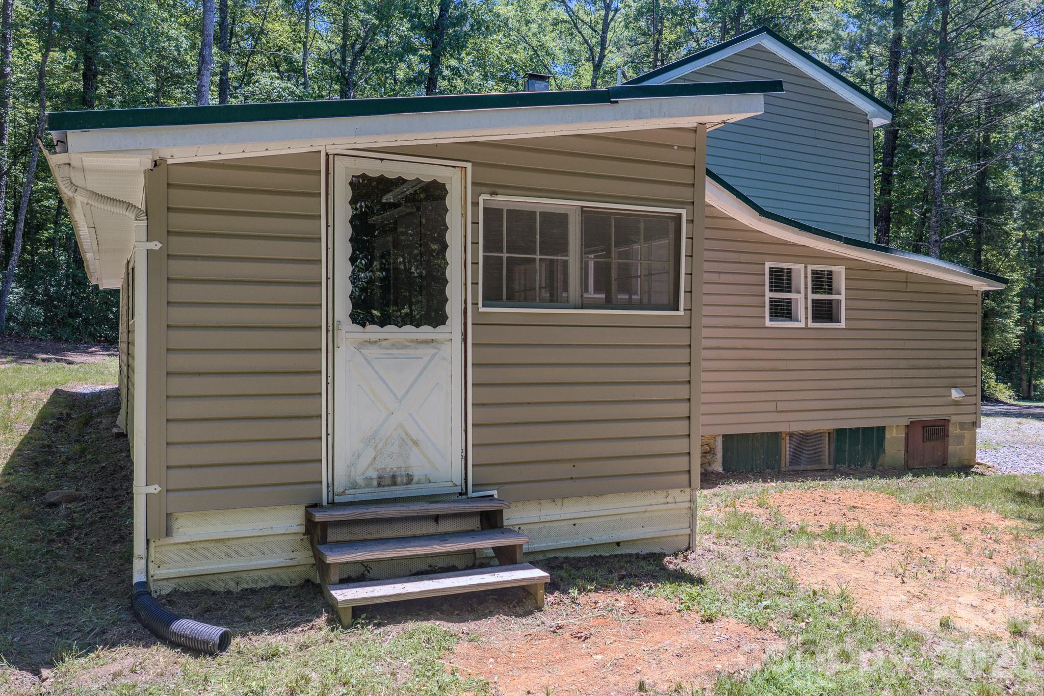 2455 Whisper Wind Lane — Morganton