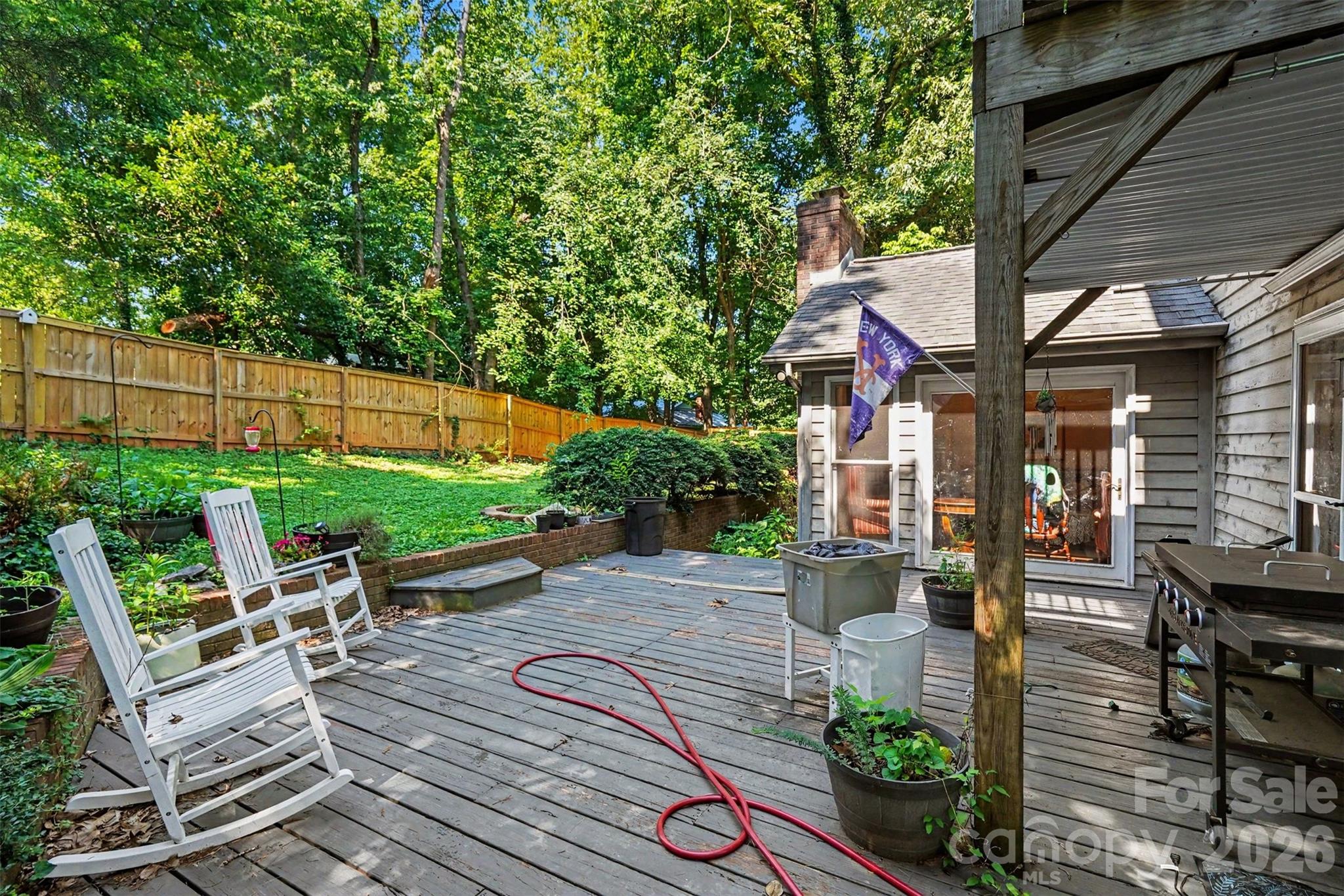 141 32nd Avenue NW — Hickory